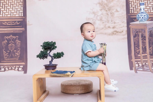 博尔塔拉1岁宝宝走路 博尔塔拉1岁宝宝走路